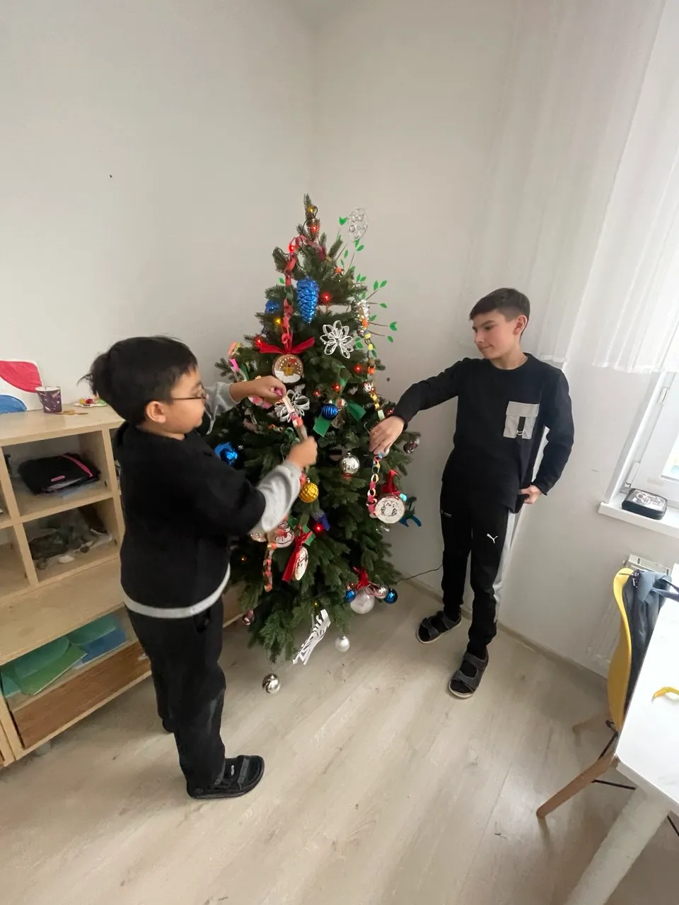 Школьная ёлка 25. Фото 7